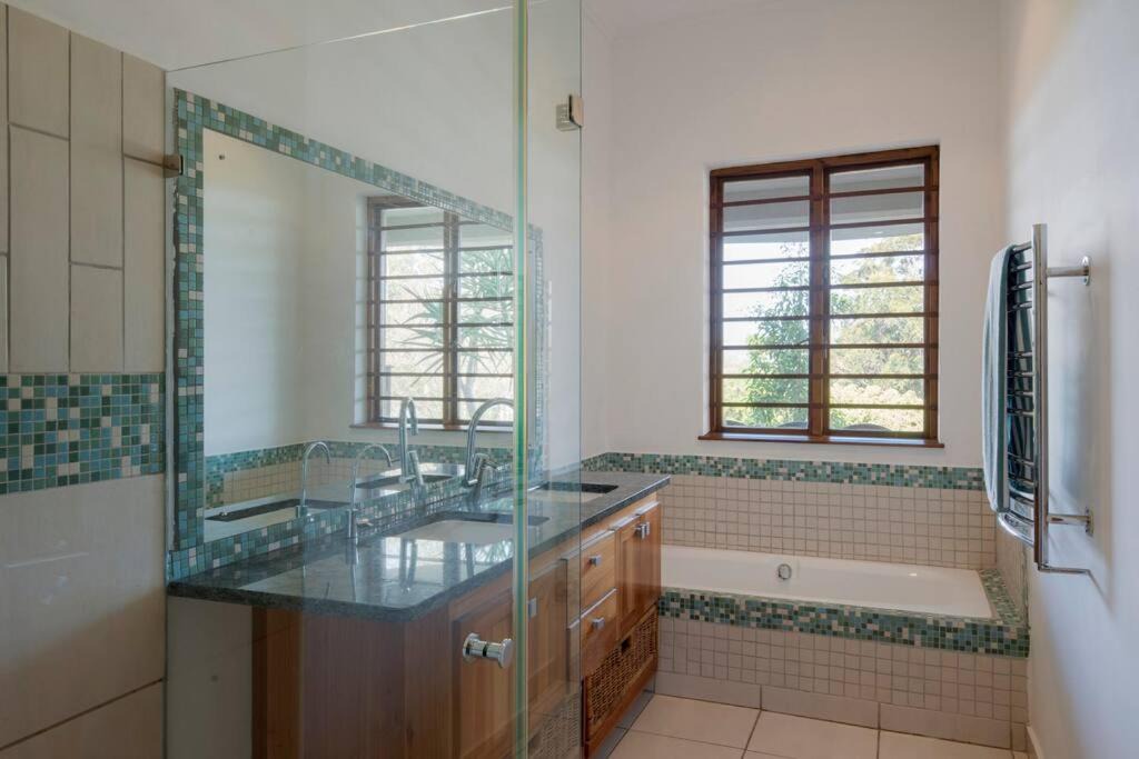 Photo of Bathroom in Paradise