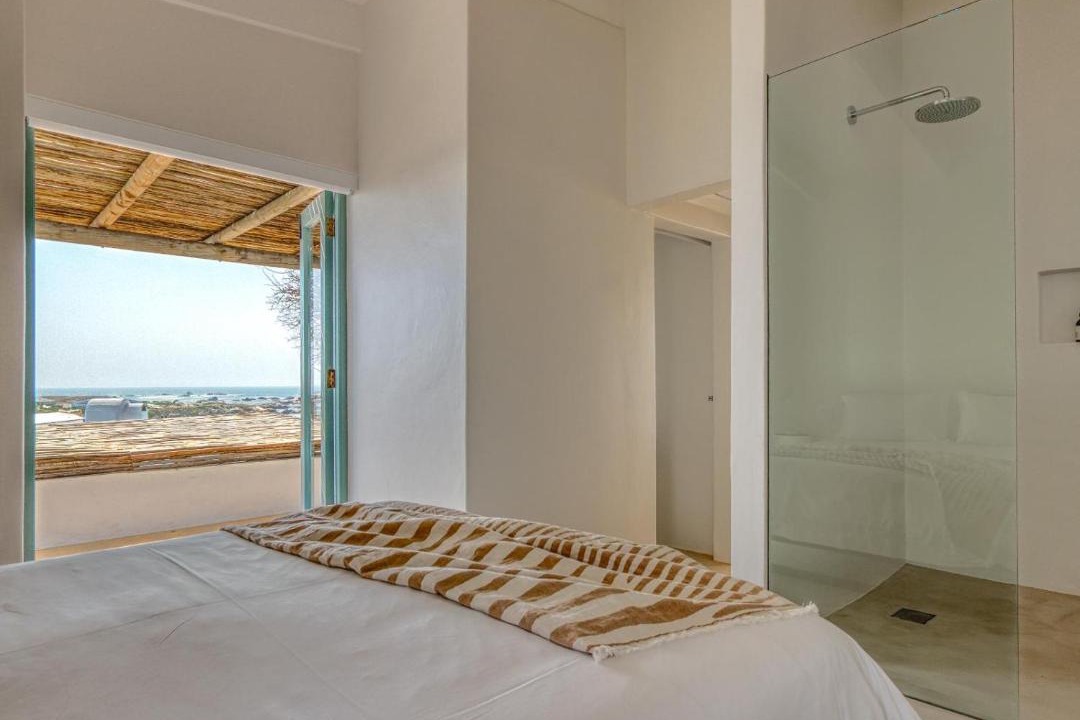 Photo of Others in Paternoster