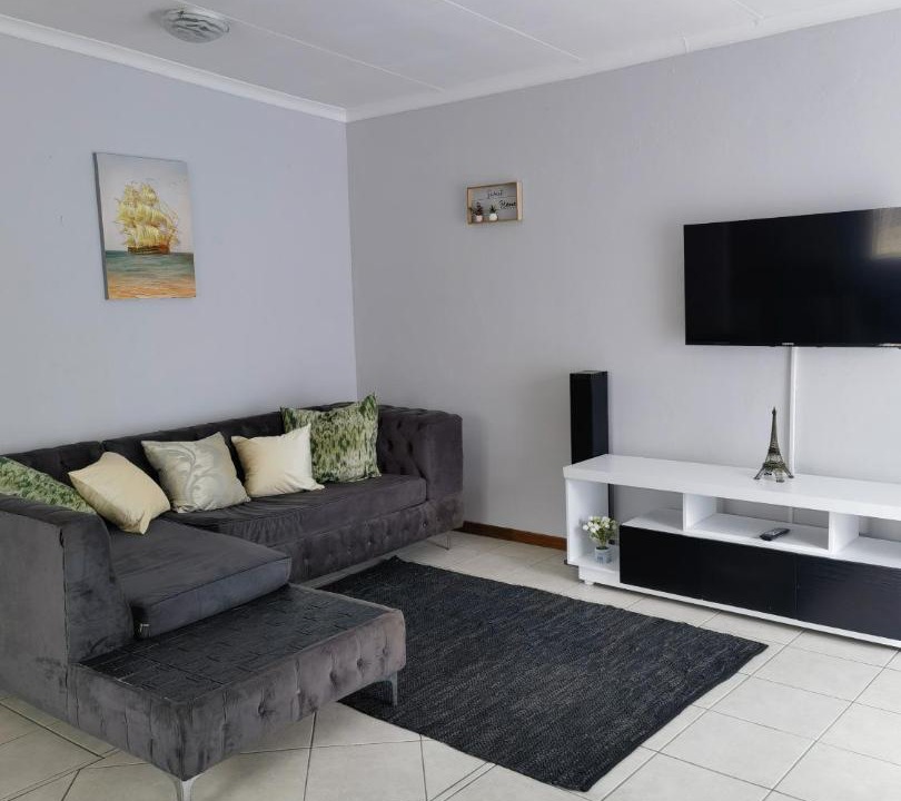 Photo of Livingroom in Kempton Park