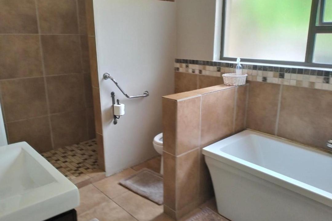 Photo of Bathroom in Brandwag