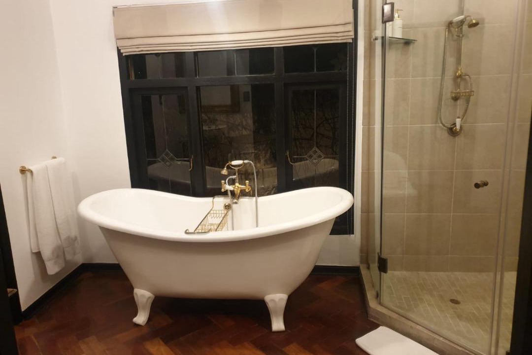 Photo of Bathroom in Greater Johannesburg Metropolitan Area