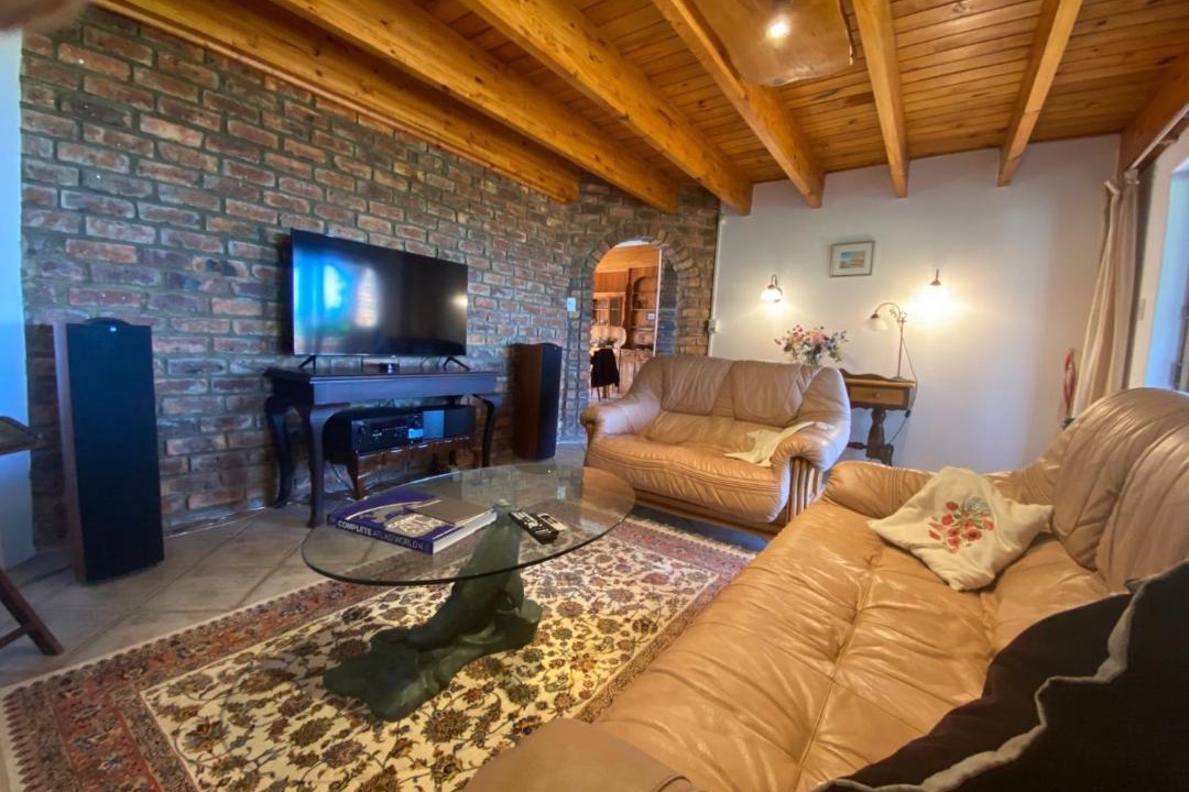 Photo of Livingroom in Old Place