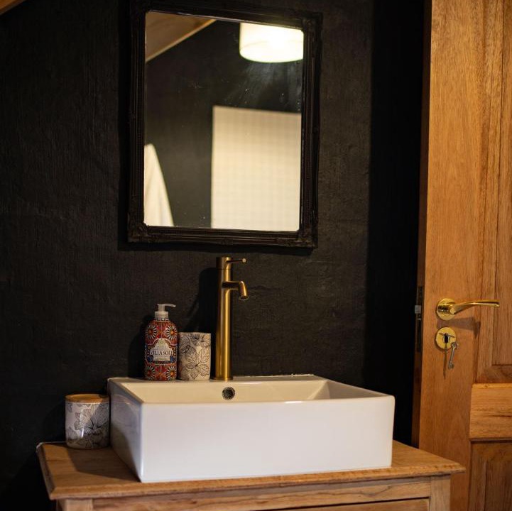 Photo of Bathroom in Nottingham Road