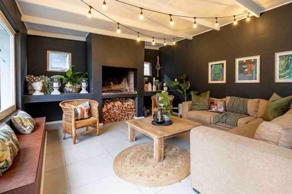 Photo of Livingroom in George