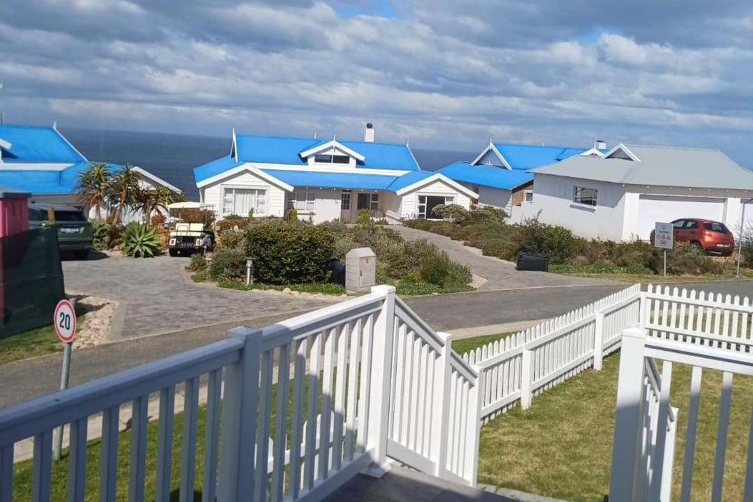 Photo of Others in Pinnacle Point