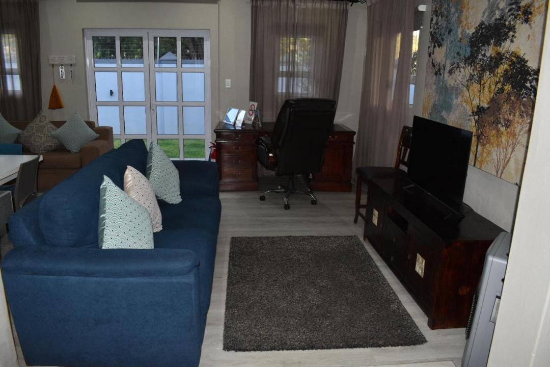 Photo of Livingroom in George
