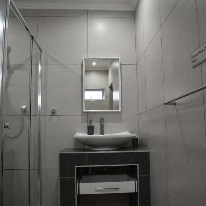 Photo of Bathroom in George