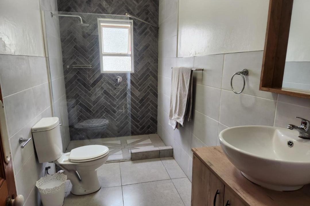 Photo of Bathroom in Komani