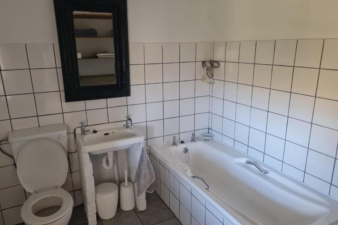 Photo of Bathroom in Uniondale