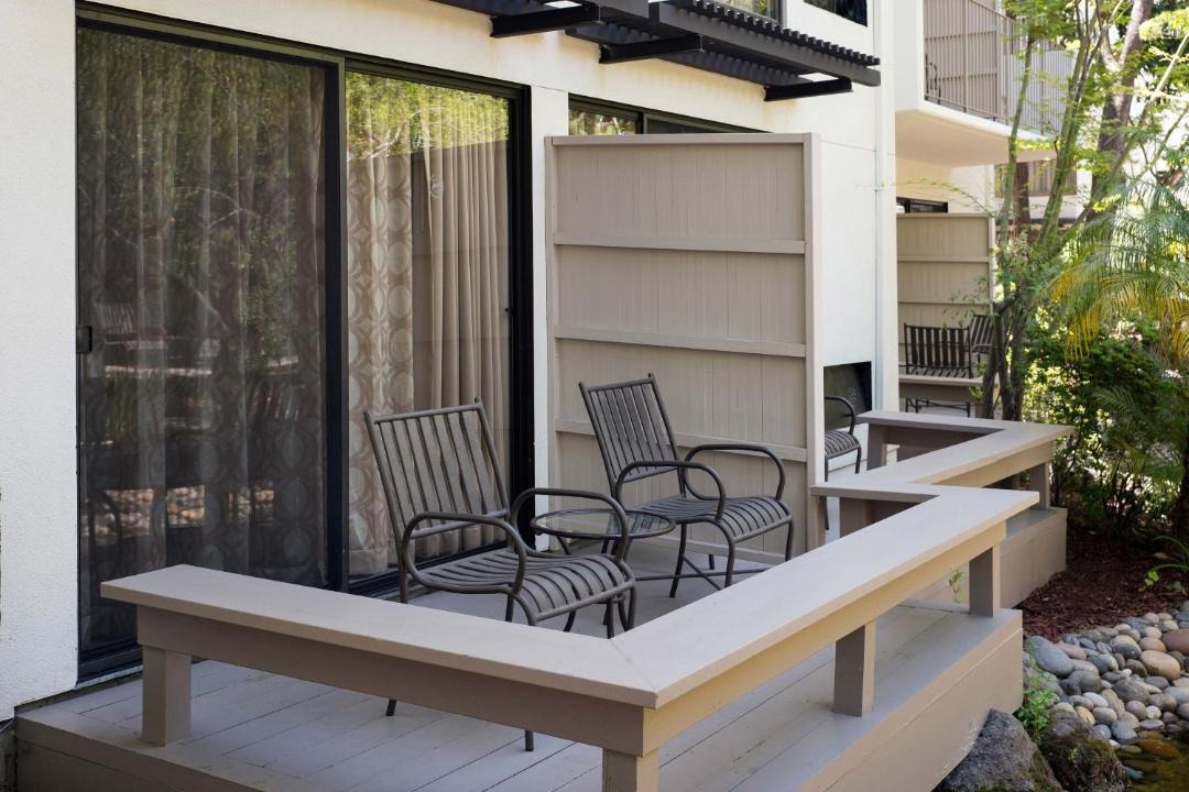 Photo of Patio Balcony in University South