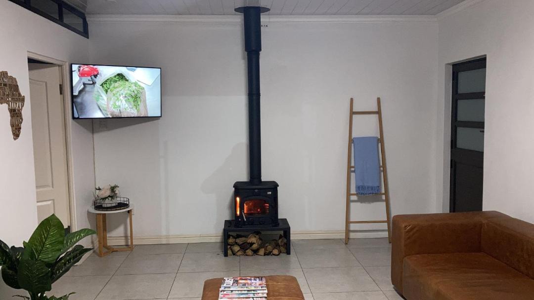Photo of Livingroom in Grassy Park