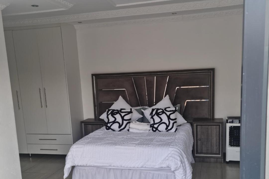 Photo of Bedroom in Mbombela
