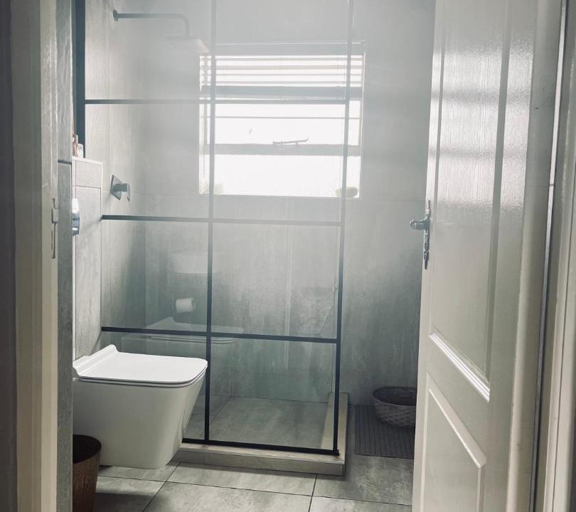 Photo of Bathroom in Emalahleni