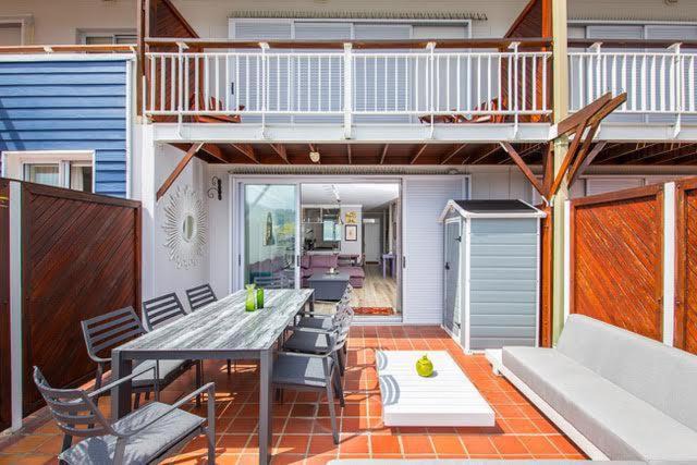Photo of Patio Balcony in Waterfront