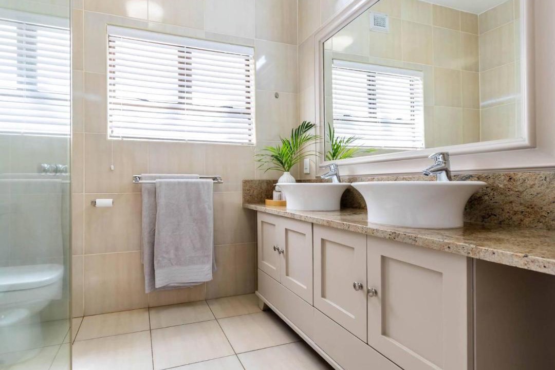 Photo of Bathroom in Shaka's Rock