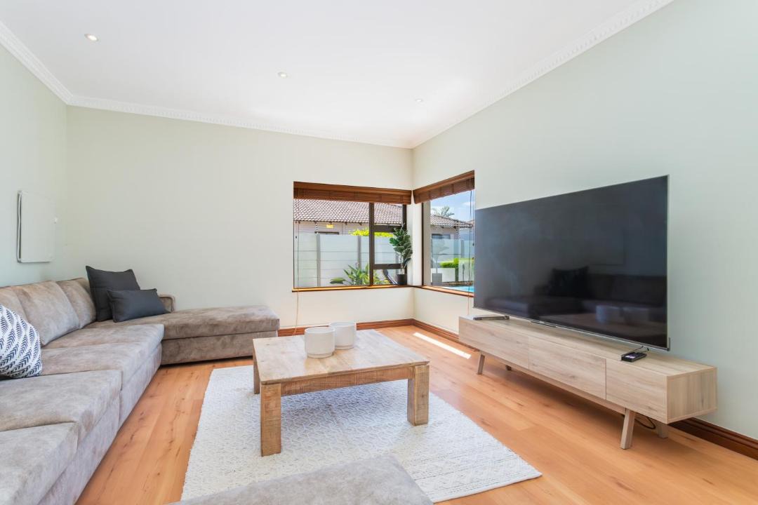 Photo of Livingroom in West Beach