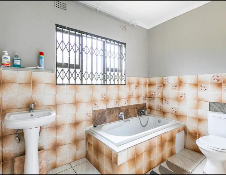 Photo of Bathroom in Alberton