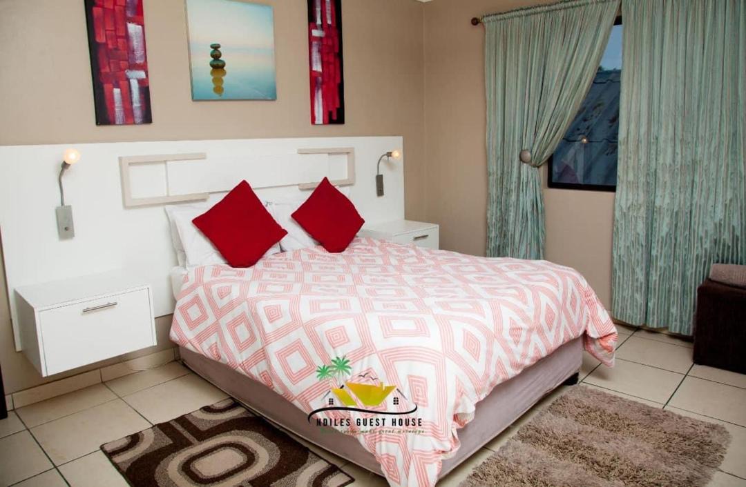 Photo of Bedroom in Quigney Beach