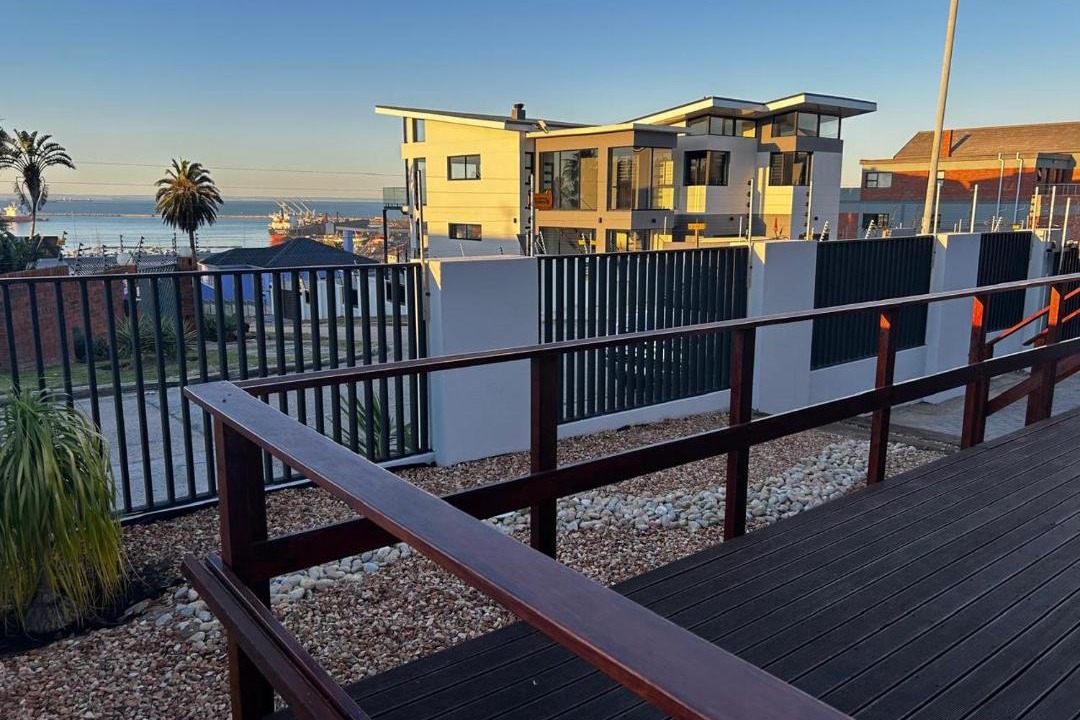Photo of Patio Balcony in Humewood