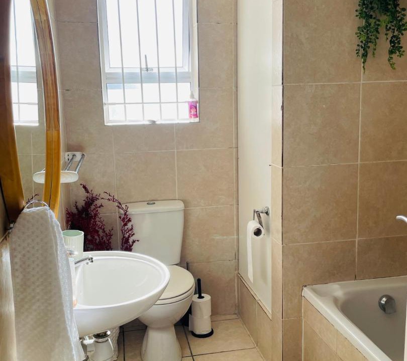 Photo of Bathroom in Marina da Gama