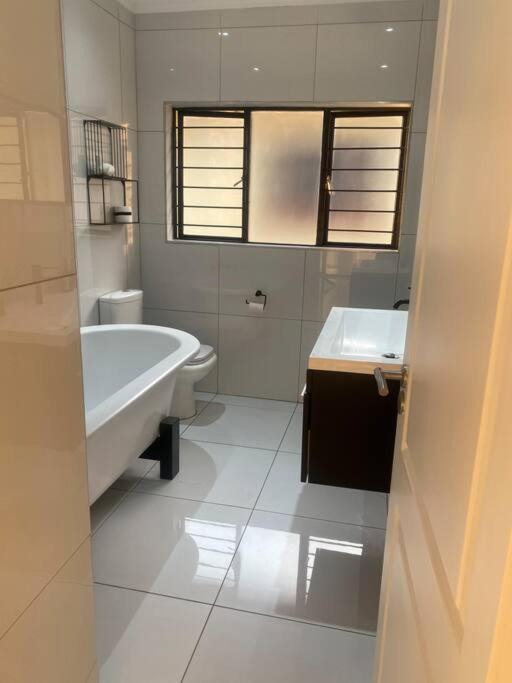 Photo of Bathroom in Douglasdale