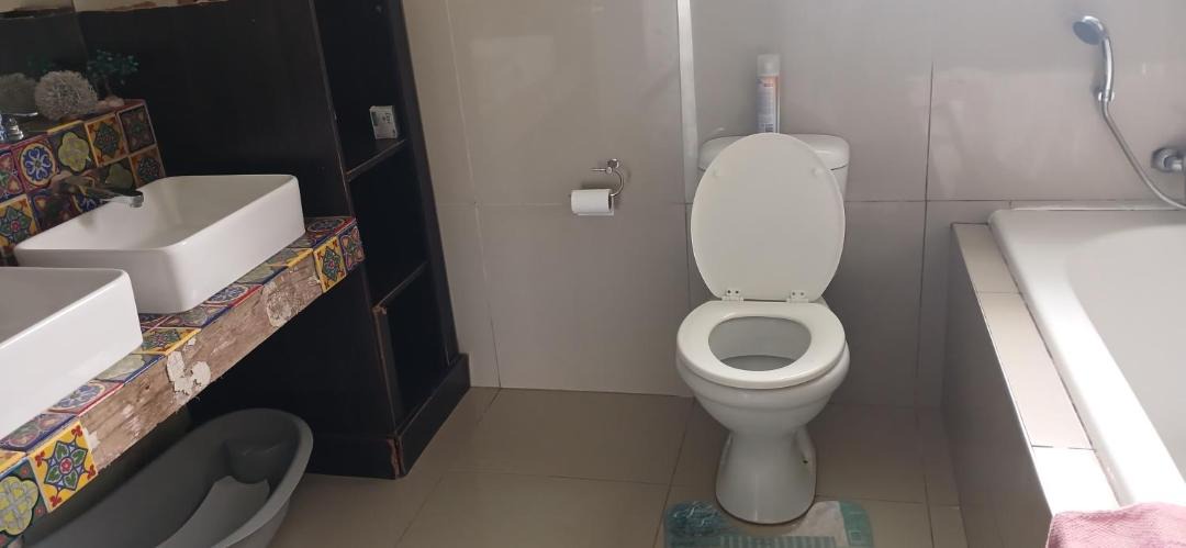 Photo of Bathroom in Gonubie