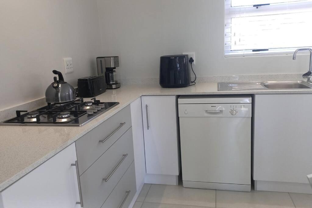 Photo of Kitchen in Bloubergstrand