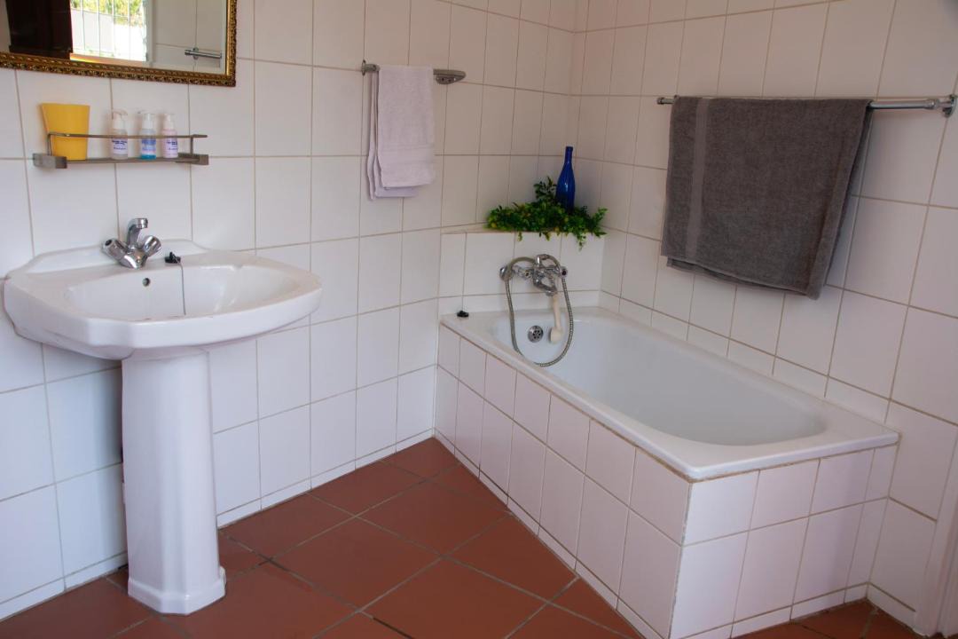 Photo of Bathroom in Greater Johannesburg Metropolitan Area