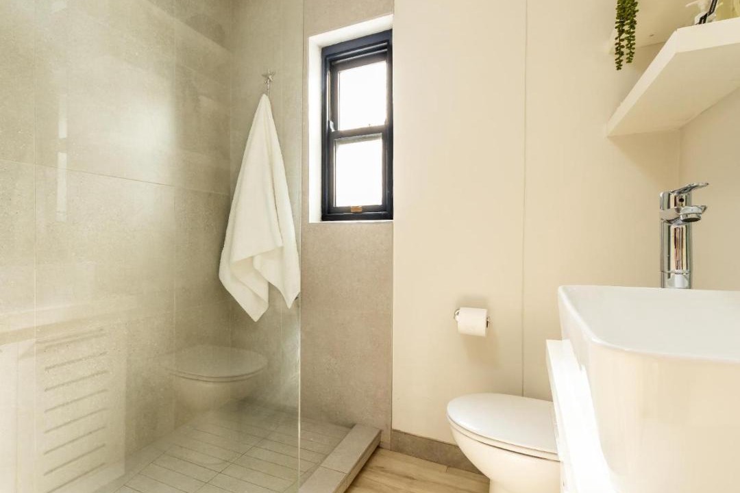 Photo of Bathroom in Shaka's Rock