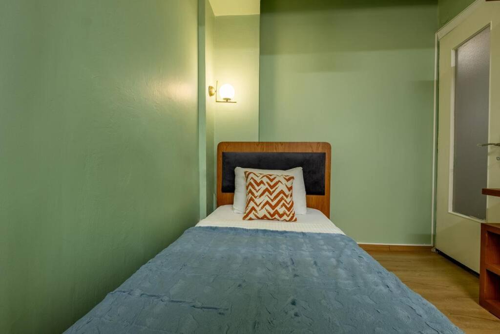 Photo of Bedroom in Cihangir