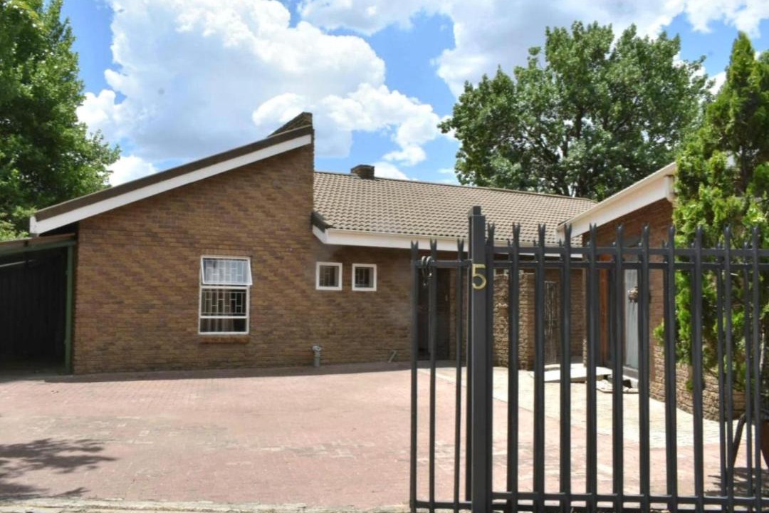 Photo of Others in Clarens