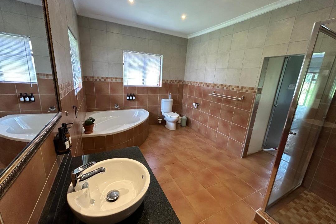 Photo of Bathroom in Hilton
