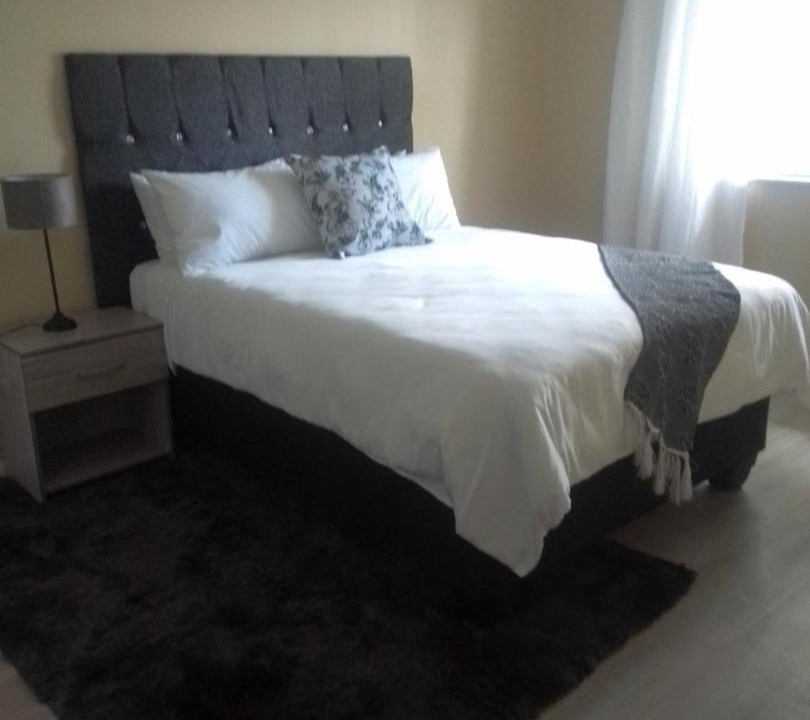 Photo of Bedroom in Quigney Beach