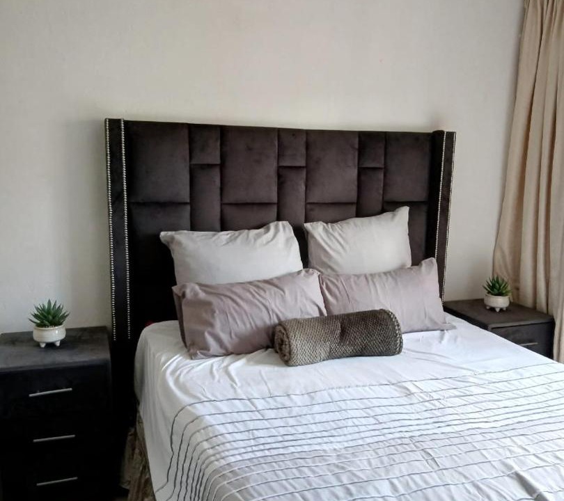 Photo of Bedroom in Flora Park