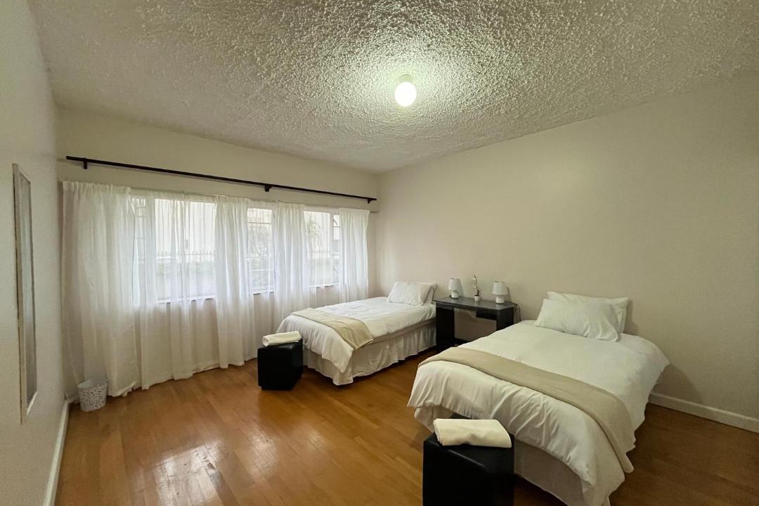 Photo of Bedroom in Pollok Beach