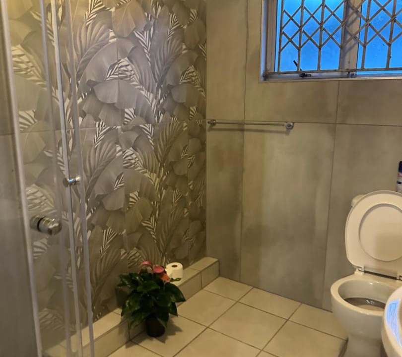 Photo of Bathroom in Amanzimtoti