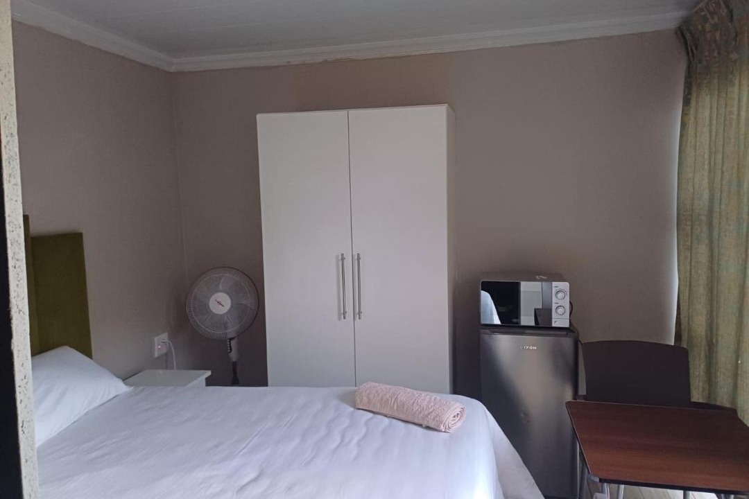 Photo of Bedroom in Three Rivers