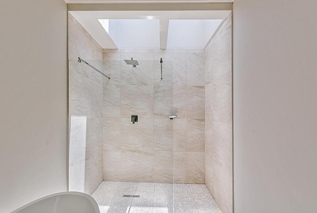 Photo of Bathroom in Greater Johannesburg Metropolitan Area