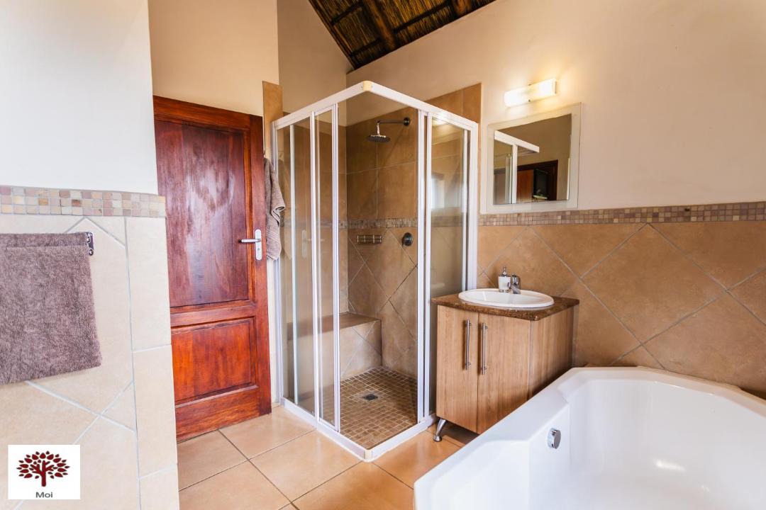 Photo of Bathroom in Leeupoort