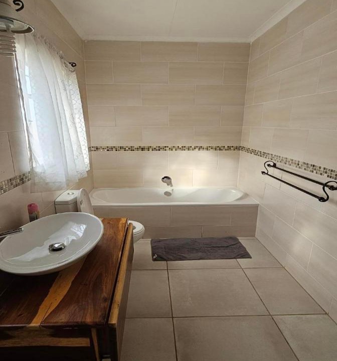 Photo of Bathroom in Greater Johannesburg Metropolitan Area