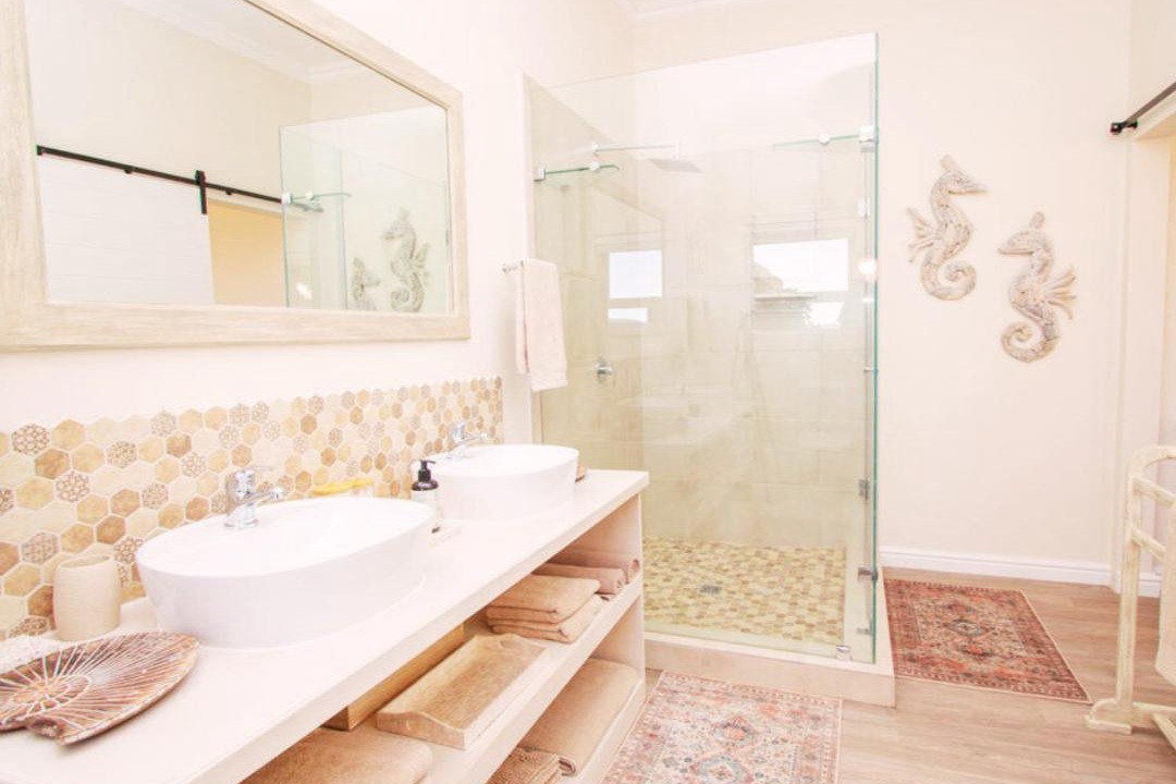 Photo of Bathroom in Paradise