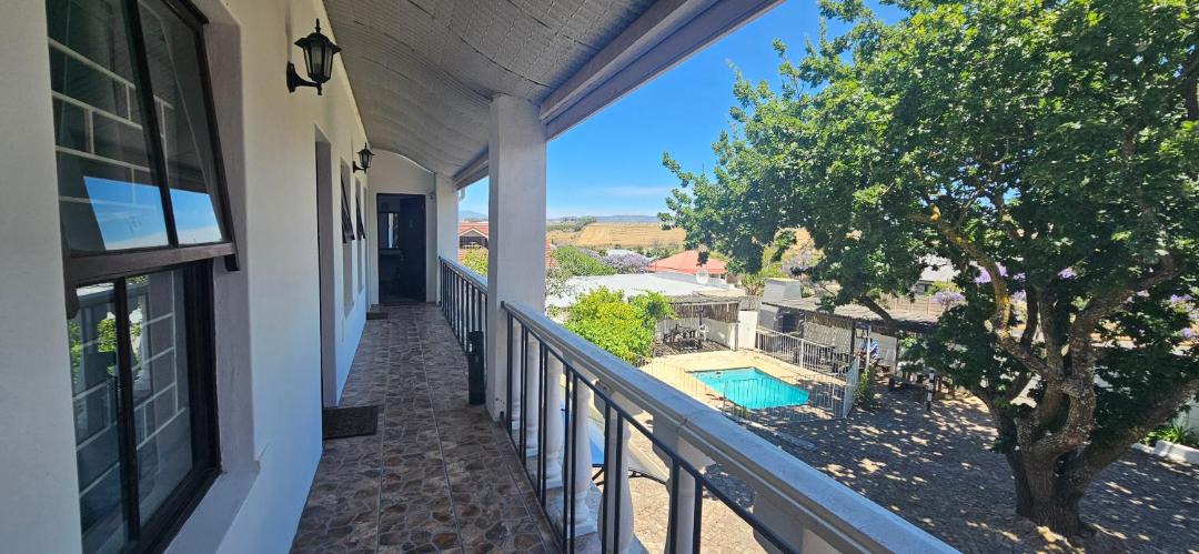 Photo of Patio Balcony in Caledon