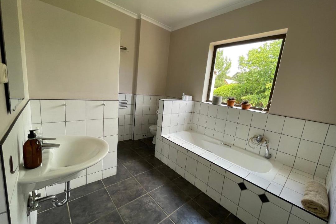 Photo of Bathroom in Elgin