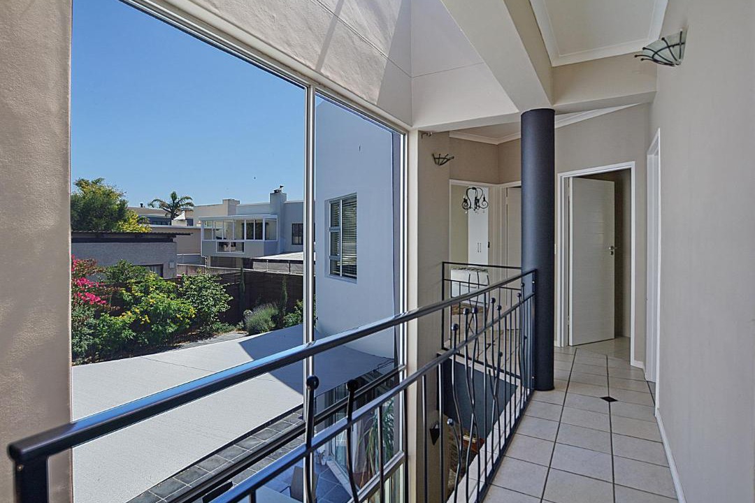 Photo of Patio Balcony in West Beach