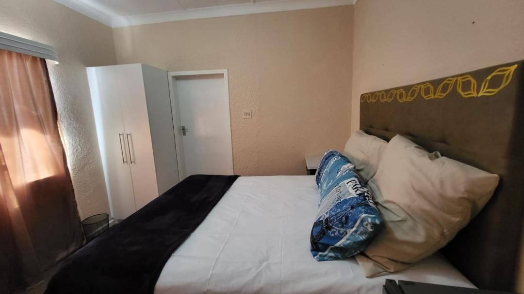 Photo of Bedroom in Goodwood