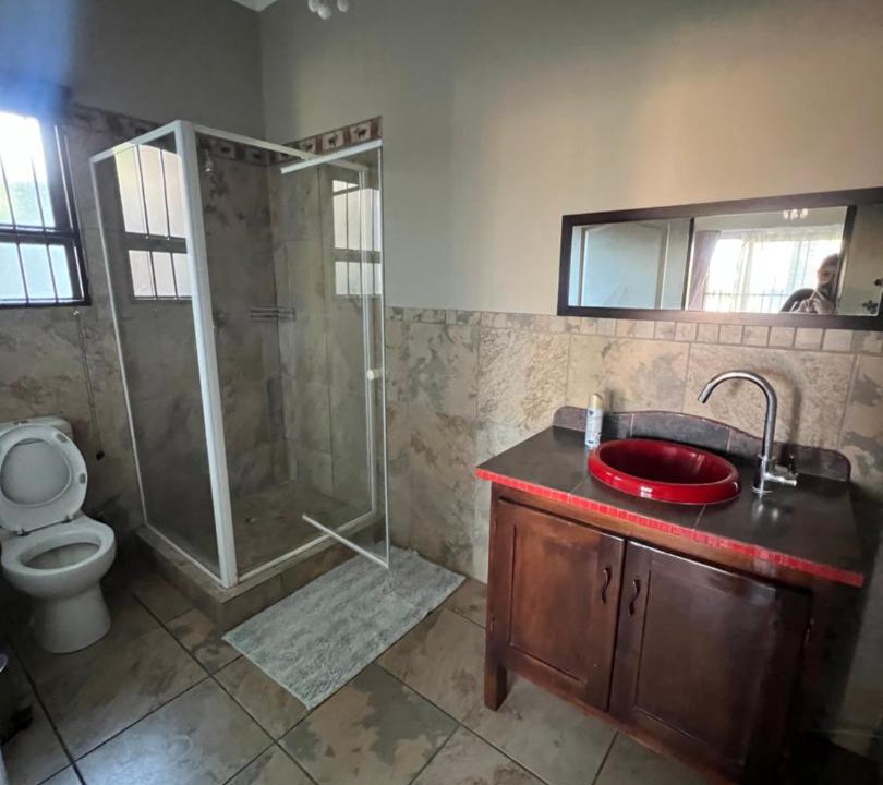 Photo of Bathroom in Musina