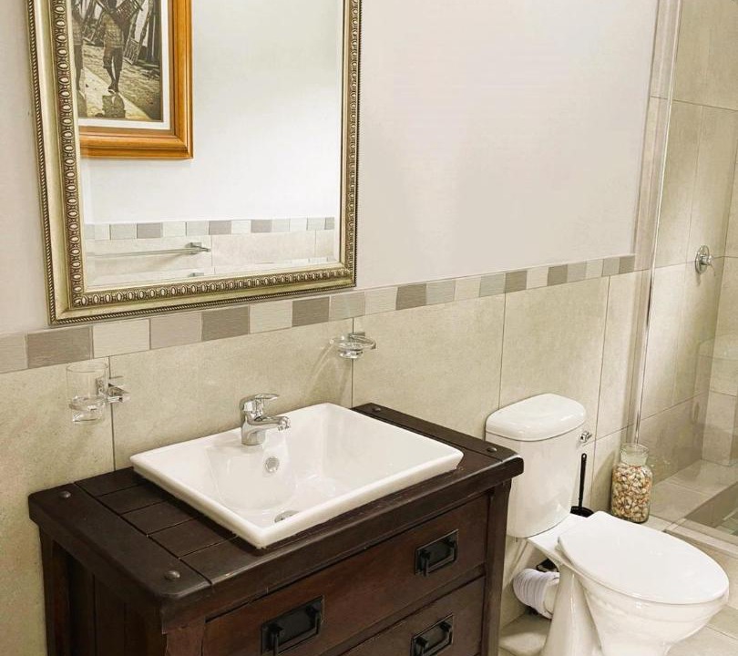 Photo of Bathroom in Nottingham Road