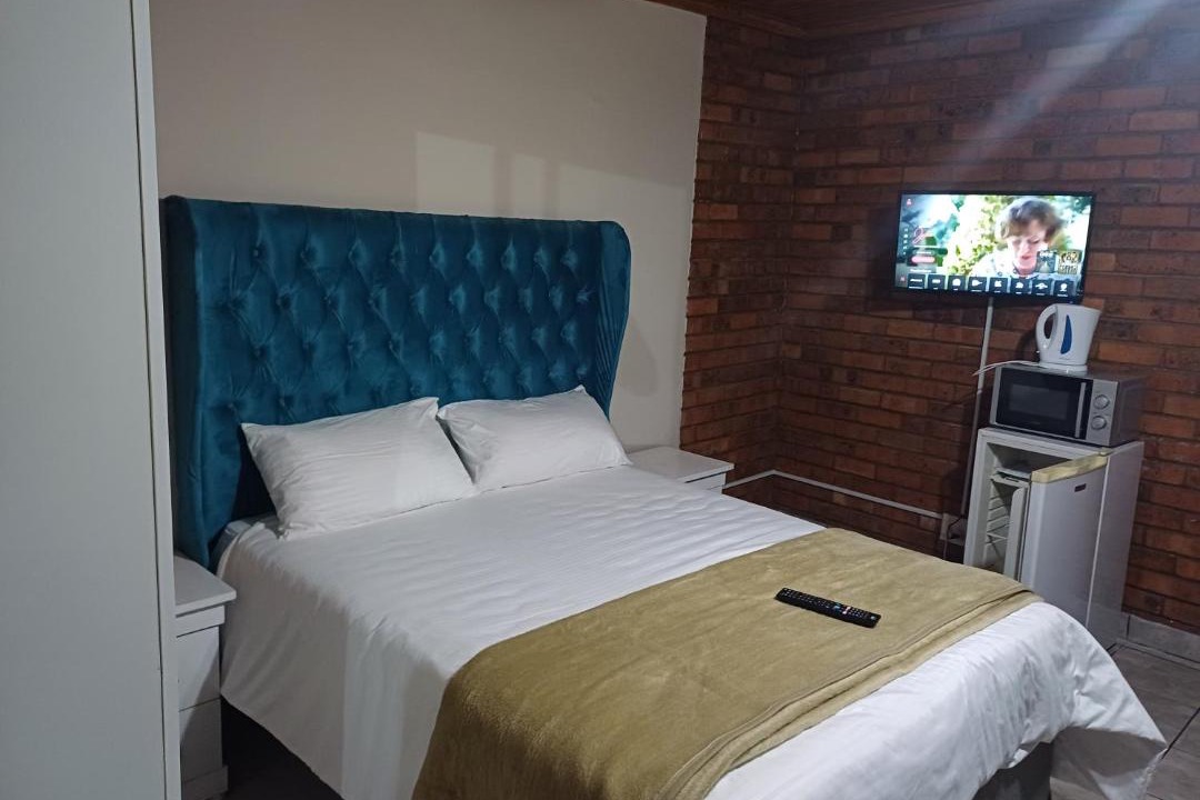 Photo of Bedroom in Three Rivers