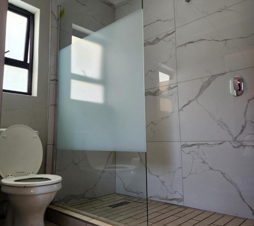 Photo of Bathroom in Eldoraigne