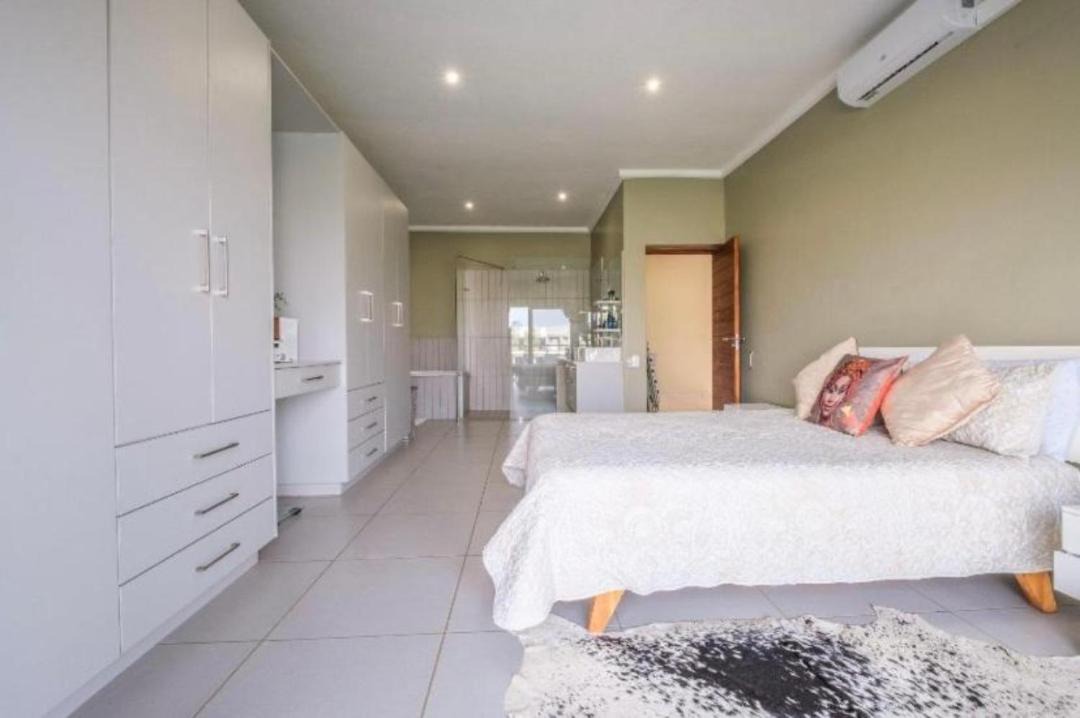 Photo of Bedroom in Hartbeespoort